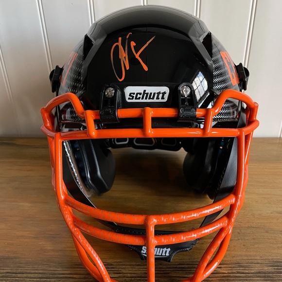 Full Size Hydro Dipped Cincinnati Bengals Chad “Ocho Cinco”Johnson Signed Helmet - Picture 2 of 6